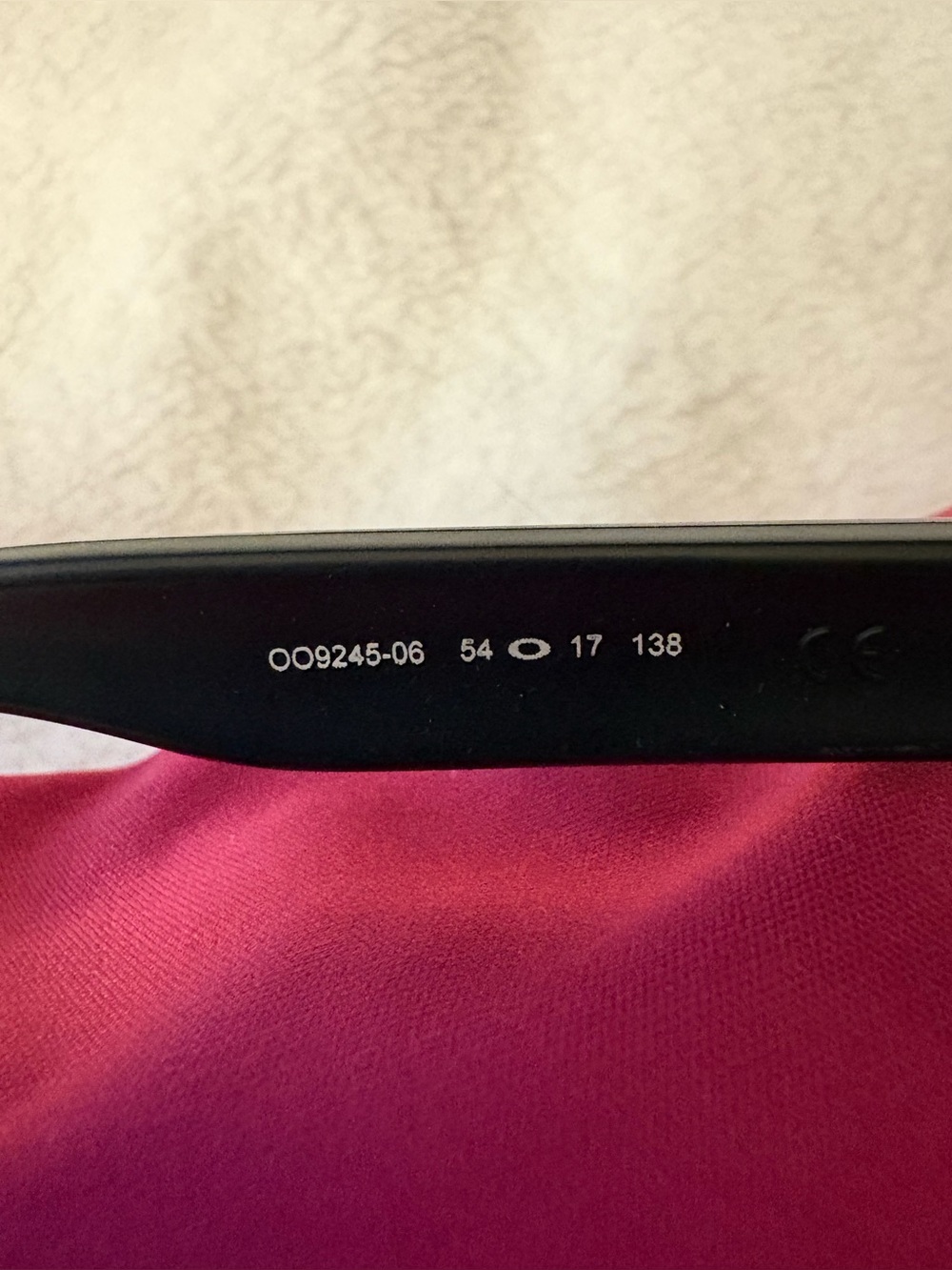 Oakley Frogskins 009245 Matte Black Frame w/Ice Iridium Lenses (Deep Blue) - Picture 3 of 11
